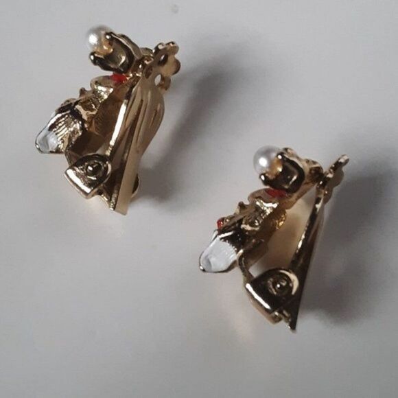 Santa Vintage Clip Earrings - Picture 4 of 7
